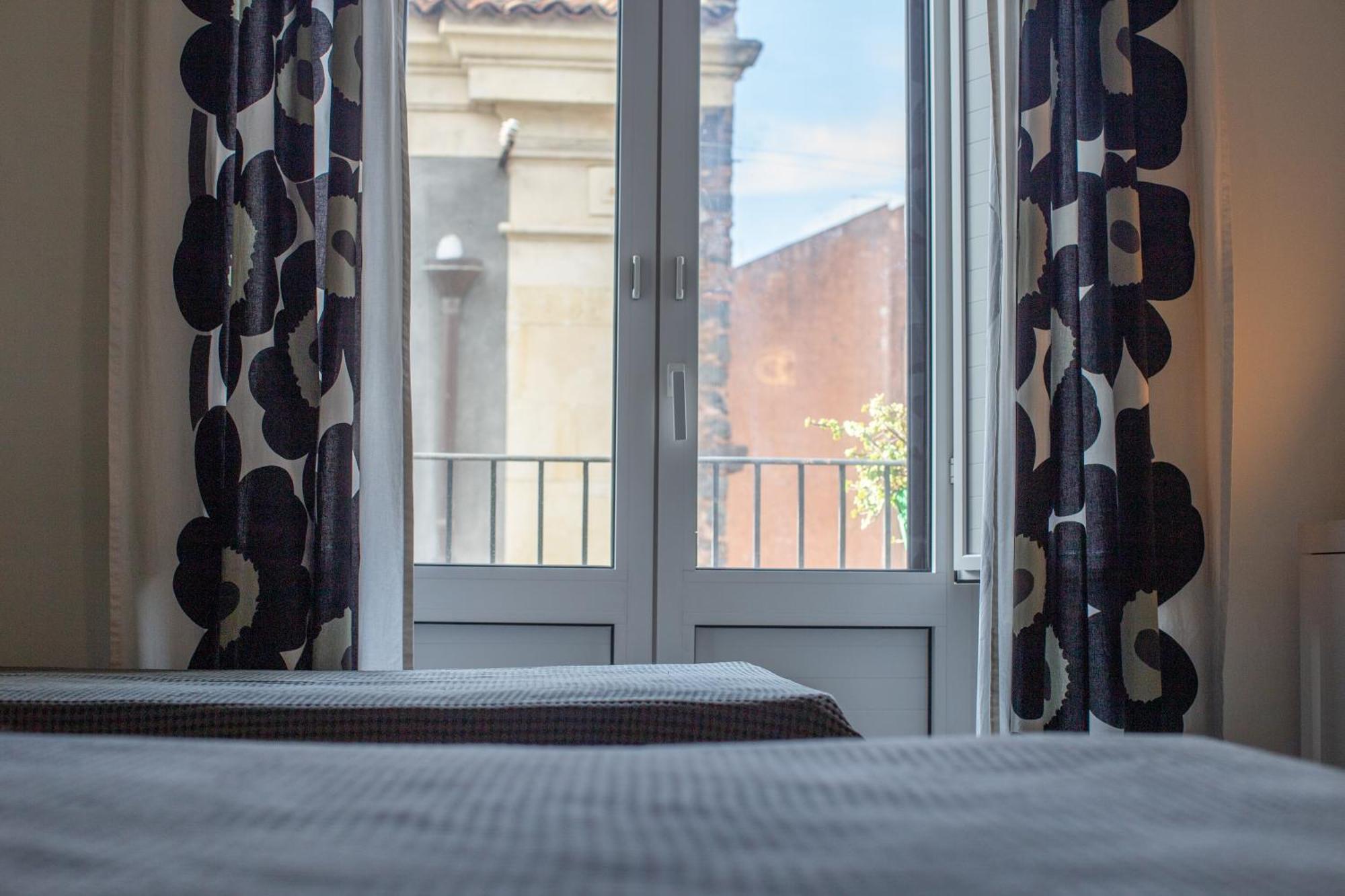 Suite Inn Catania Catânia Quarto foto